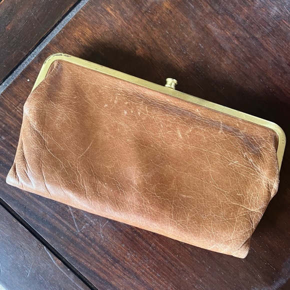 HOBO Lauren Wallet good used condition - Picture 2 of 6